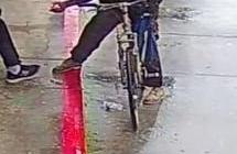 Foto captura de cámara de vigilancia cortesía del Departamento de Policía de Santa Ana.