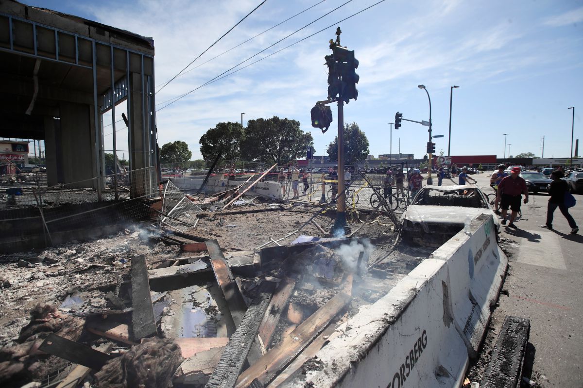 Minneapolis pide intervención de la Guardia Nacional ante protestas por