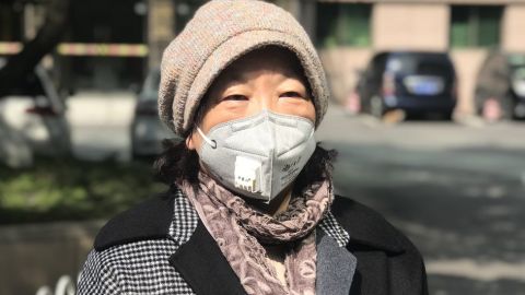 La escritora Fang Fang escribió en su diario desde los desafíos a los que se enfrentaban los primeros días hasta el impacto mental de la cuarentena.