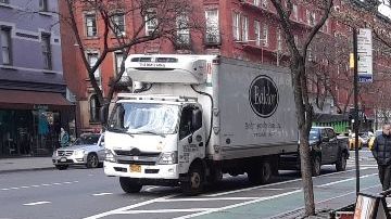 No todos tiene permiso para servir afuera