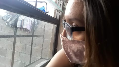 Ruth Barrera, una estudiante de la Universidad de Guadalajara, se siente confundida sobre la información de su entorno sobre el Covid-19.