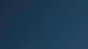 Vista del edificio corporativo de la aerolínea chilena LATAM en Santiago.