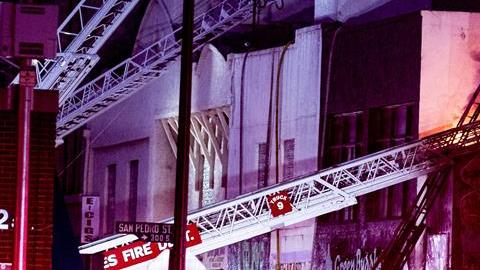 El lugar de la explosión en el centro de Los Ángeles.