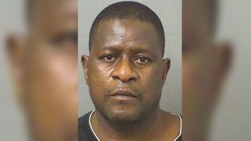 Arold Jean, de 52 años, permanece en la cárcel de Palm Beach.