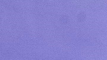 Personal médico trabaja al interior de un avión ambulancia con pacientes contagiados con COVID-19, en Manaos.