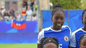 Selección Femenil Sub 20 de Haití.