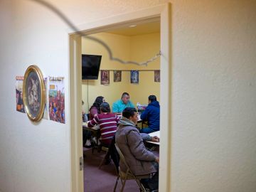 Ayuda cheque inmigrantes familias mixtas Ley CARES MALDEF CORONAVIRUS