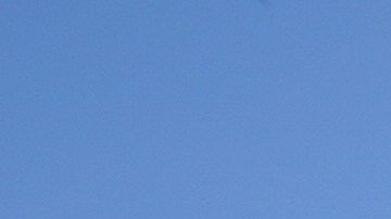 La administración del Coliseo de Oakland llama a los A's a cubrir su adeudo.