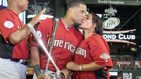 Robinson Canó felicitó a su mamá Claribel Margarita Mercedes.