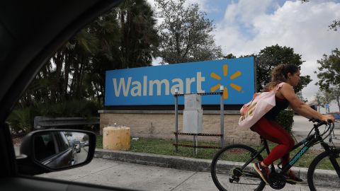 Walmart Amazon delivery coronavirus clientes Entrega Express Express Delivery