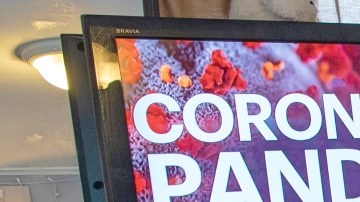 El miedo impide a las familias inmigrantes buscar acceso a la salud durante la pandemia. (Photo by John Moore/Getty Images)