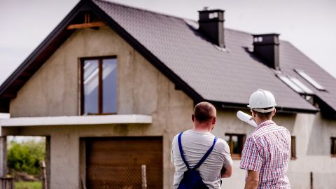 Un inspector de vivienda te ayudará a saber decidir a la hora de comprar una casa.
