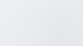 Surface Go 2, Surface Book 3, Surface Headphones 2 y Surface Earbuds de Microsoft.