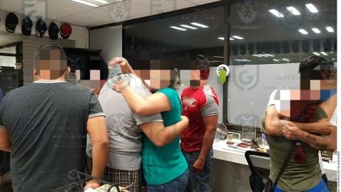 Los trabajadores de la salud se reencontraron con sus familiares.
