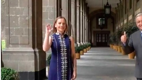 Betriz Gutiérrez y Andrés Manuel López Obrador.