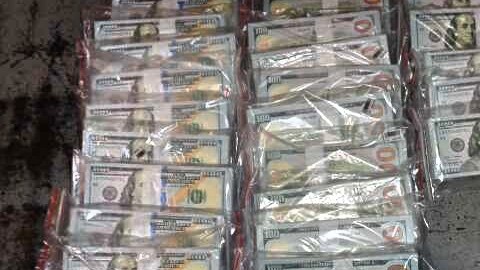 Decomiso billetes falsos