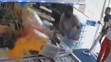 Destrozaron la tienda.