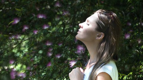 Aprende a enviar energías positivas a la distancia.