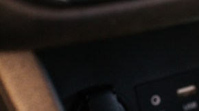 Cuando no estés conduciendo, el gel antibacterial debe ser retirado del auto para evitar accidentes.