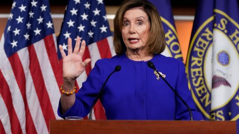 Nancy Pelosi dice que podría enviar "pronto" los artículos para el juicio político.