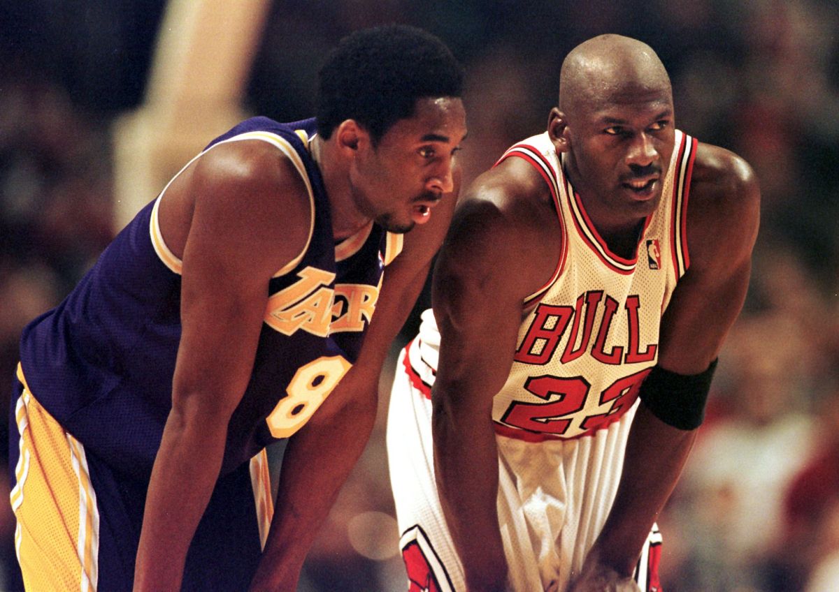 Michael Jordan fue una gran influencia para Kobe Bryant. 