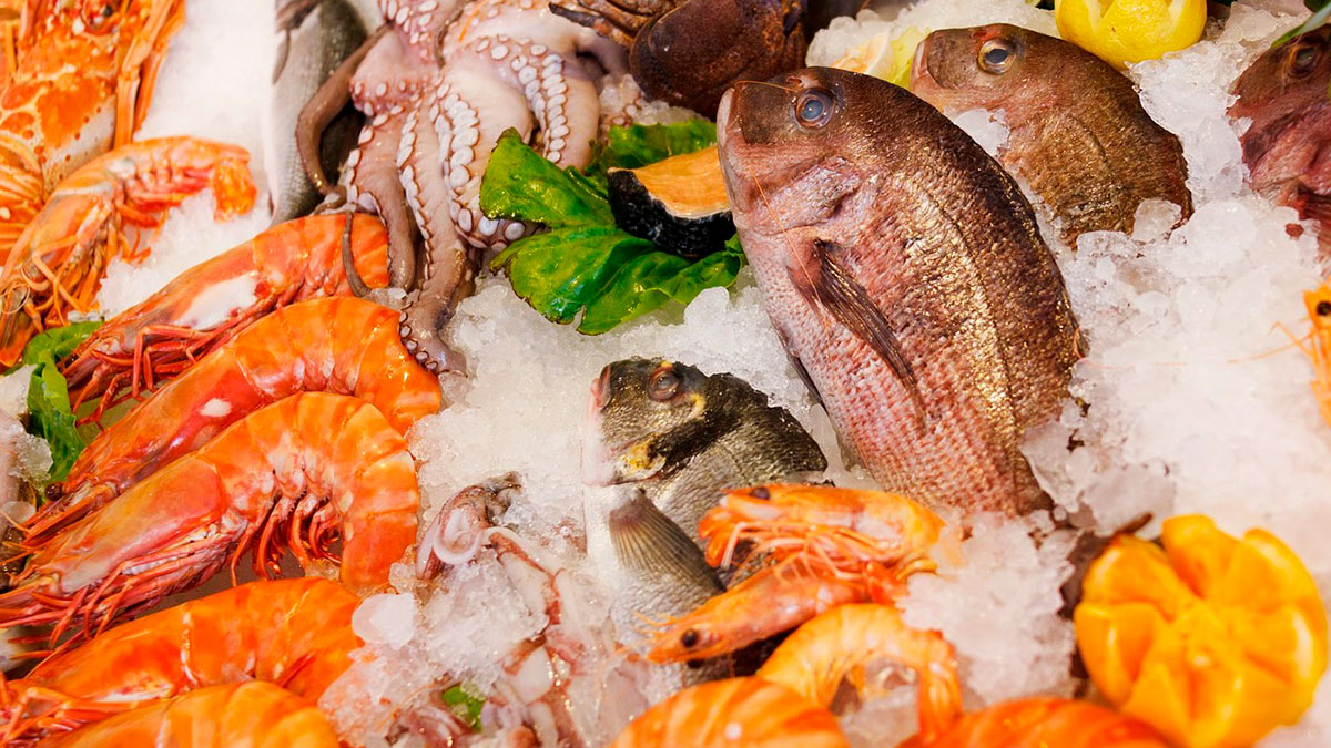 Los mejores tips para elegir pescados y mariscos frescos - La Opinión