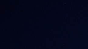 La luna y Venus conviviendo en la bóveda celeste.