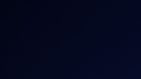 La luna y Venus conviviendo en la bóveda celeste.