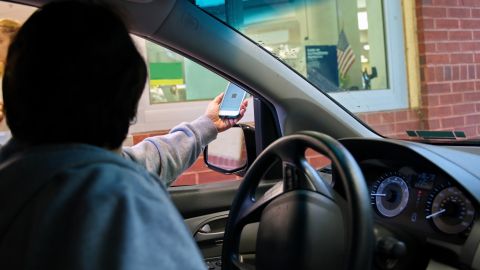 Algunos restaurantes no tenían permitido atender a los clientes al interior de los locales.