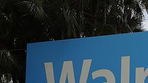 La gente empezó a comprar más estas cosas conforme fueron recibiendo el dinero de apoyo.