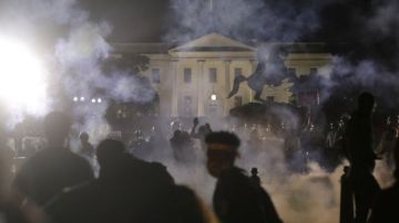Las protestas llegaron a los alrededores de la Casa Blanca