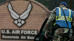 Qué hay detrás de los planes de Trump de retirar de Alemania unos 10,000 soldados de EE.UU. (y cómo favorece a Rusia)