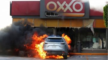 Derechos de autor de la imagenREUTERS
Image caption
En el municipio de Celaya, en Guanajuato, se vivieron graves disturbios este fin de semana