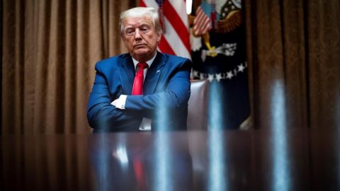 Washington (Usa), 10/06/2020.- US President Donald J. Trump makes remarks as he is surrounded by African-American supporters in the Cabinet Room of the White House, in Washington, DC, USA, 10 June 2020.