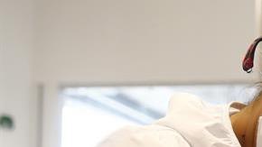 Salón de uñas en Medellín, Colombia, con nuevas medidas preventivas.