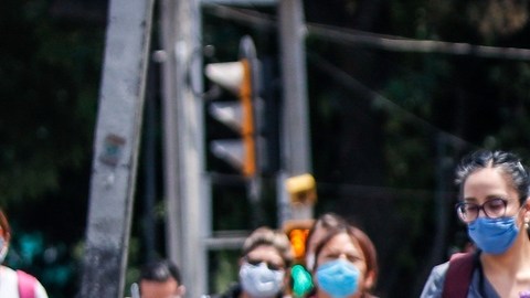 Aumenta la movilidad a pesar de seguir el alto riesgo de contagios.
