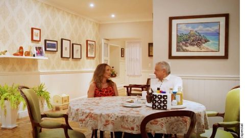 AMLO muestra su departamento.
