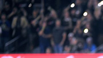 Carlos Vela celebrando un gol con LAFC.