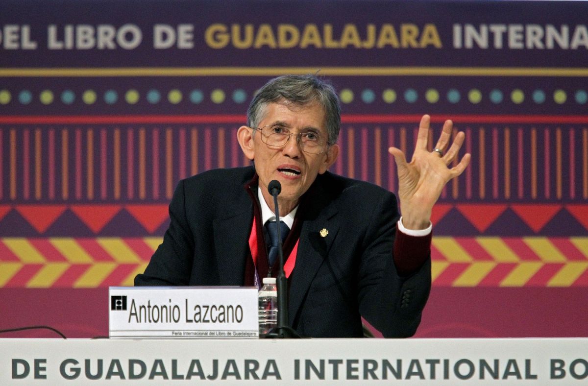 El cientifico mexicano Antonio Lazcano.