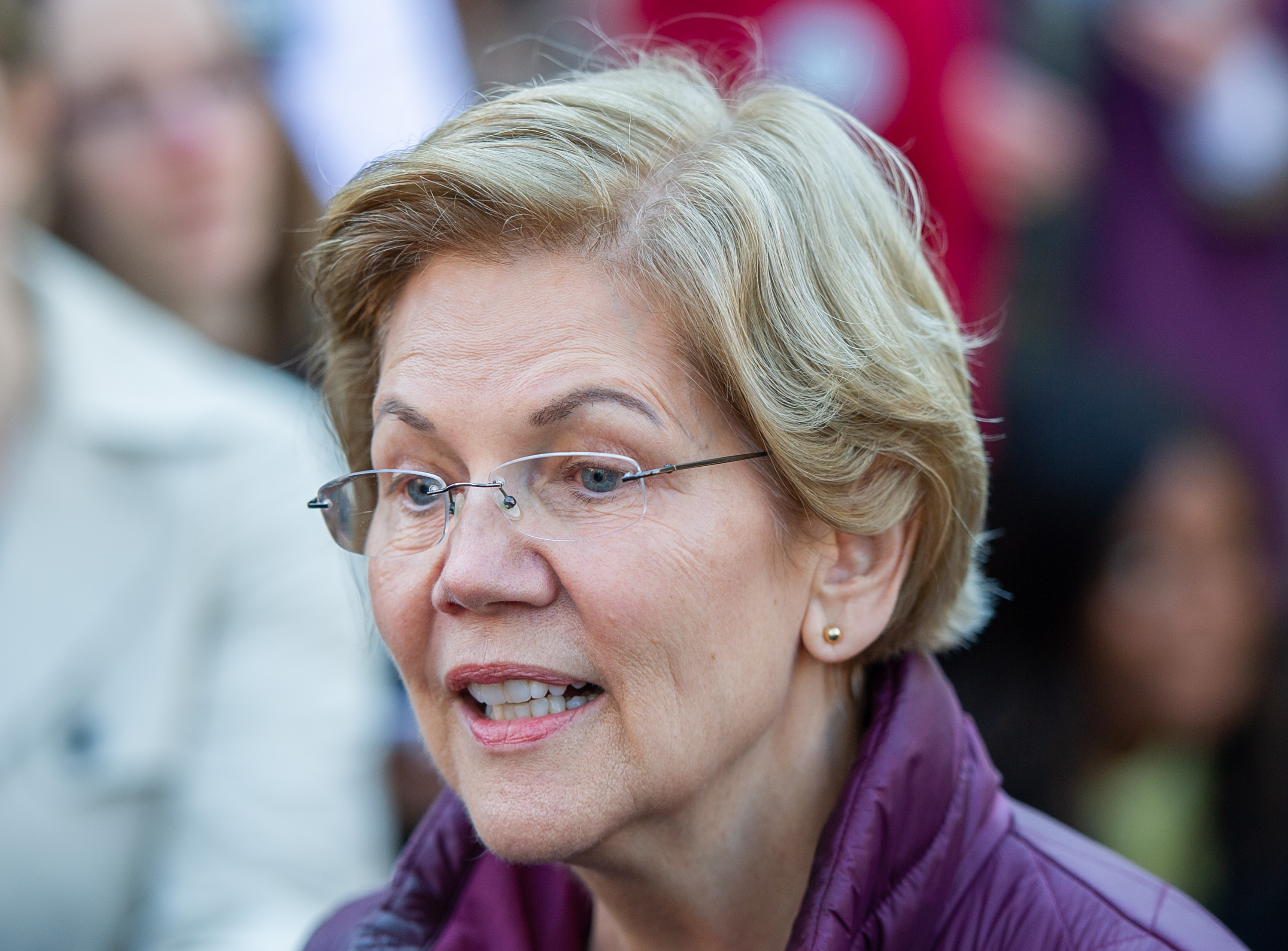 Elizabeth Warren tardó en dar su apoyo al exvicepresidente Biden. Foto: AMANDA SABGA / AFP/Getty Images