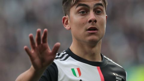 Paulo Dybala en un partido con Juventus.