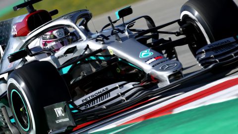 Lewis Hamilton a bordo de su Mercedes-AMG.