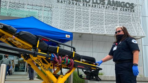 Tanto hospitales públicos como privados podrían verse saturados.