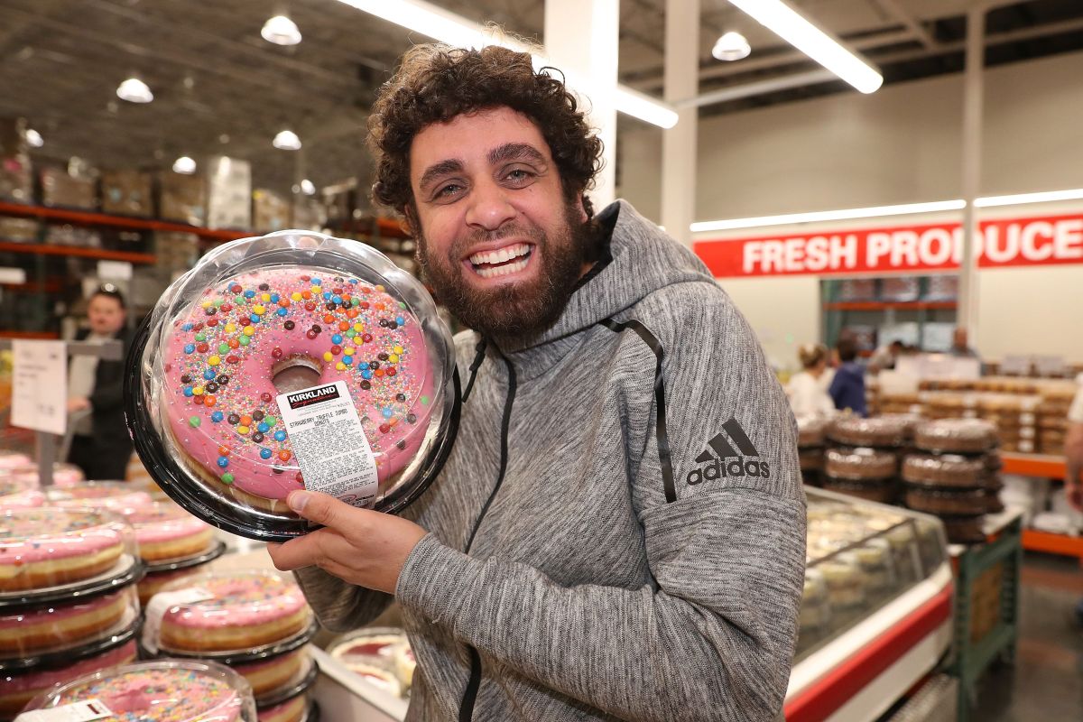 Ahora Costco está vendiendo pasteles con un diámetro de 10 pulgadas.
