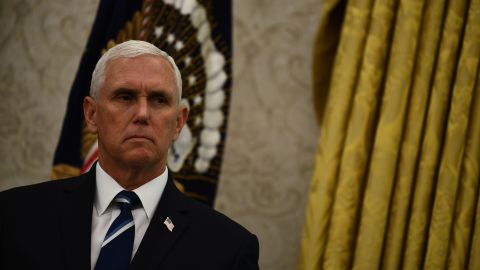 Mike Pence instó a dar la imagen de que se está reabriendo el país con seguridad.