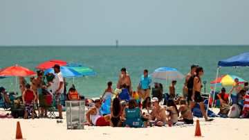 Florida reabre playas