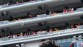 Colin Kaepernick protestando contra el racismo y la violencia policial.