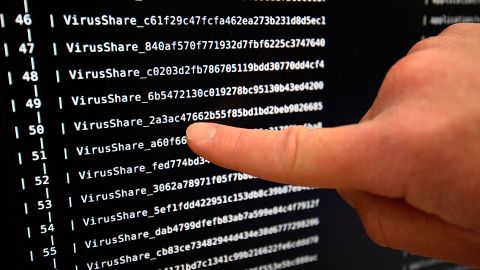 Hackers roban información