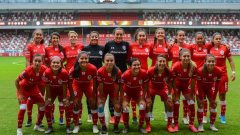 El equipo femenil de Toluca en un partido del Apertura 2019.