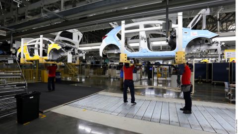 La producción de autos en México se ha visto seriamente afectada por la pandemia.